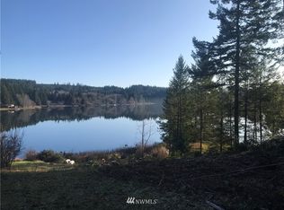 13680 W Critter Creek Ln, Bremerton, WA 98312