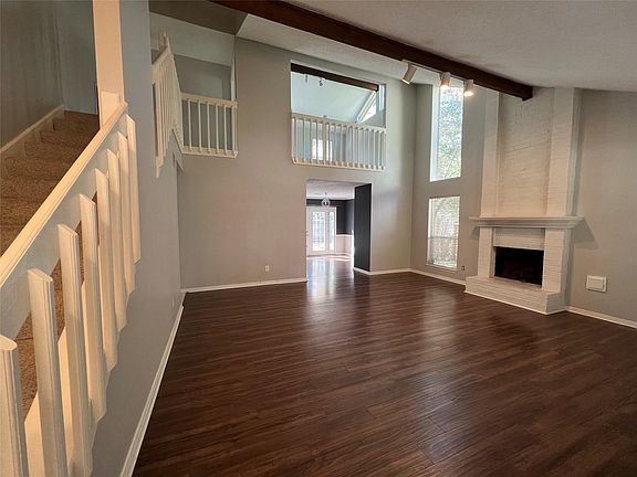 2nd image of 38 Dusky Meadow Pl