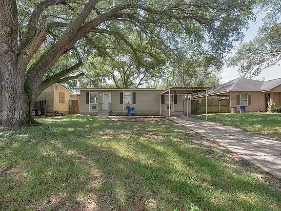 3rd image of 1805 Oriole Dr