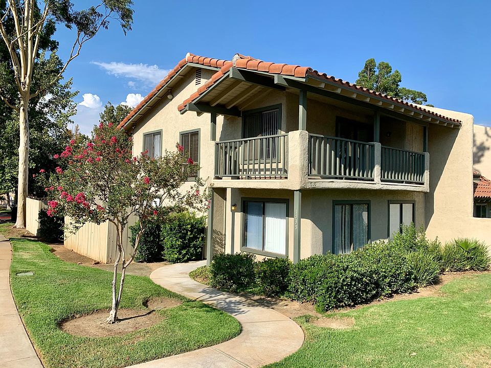 Front of Townhome