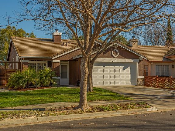 2nd image of 1719 Autumn Meadow Drive