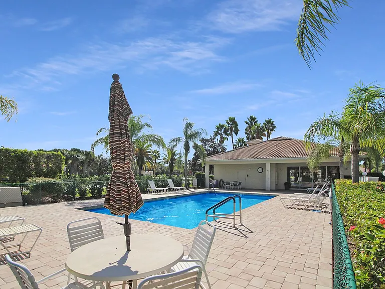 1103 L Pavia Blvd — Photo 16