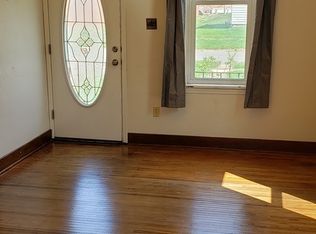 221 N West St, Carroll, IA 51401