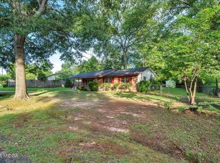 413 Davis Dr, Centerville, GA 31028
