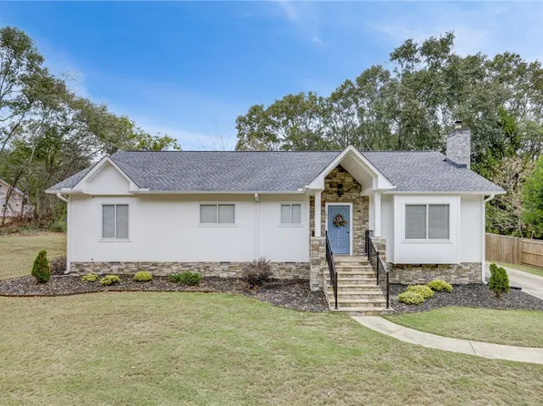 105 Vineyard Rd, Clemson, SC 29631