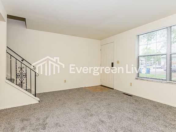 4th image of 8093 Mount Aetna St