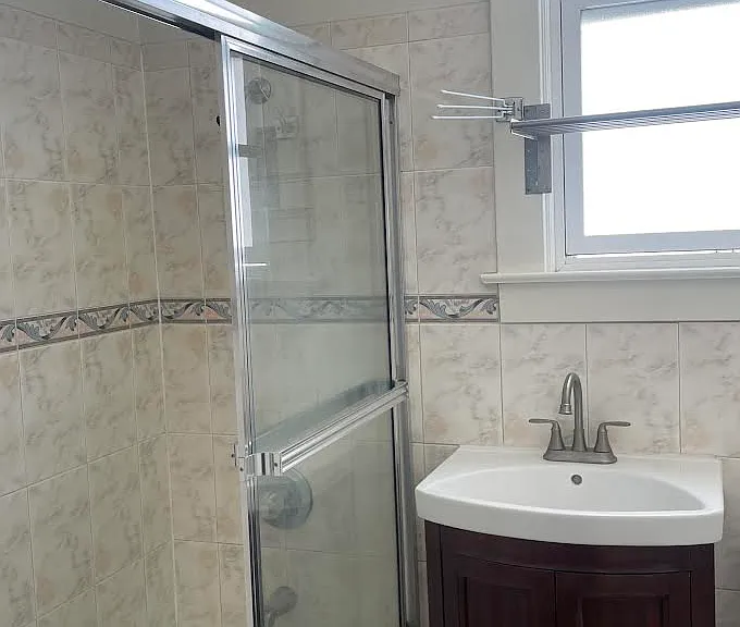 227 Louisburg St #UP — Photo 8