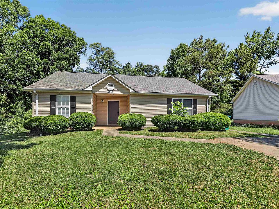1st image of 1852 Tamara Way