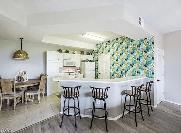 3rd image of 9035 Colby Dr #915