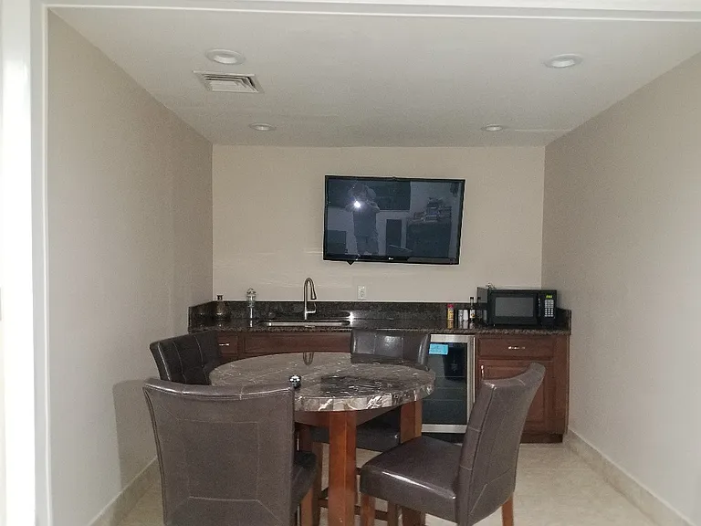 3558 Shore Dr #108 — Photo 19