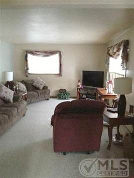5th image of 728 E G St