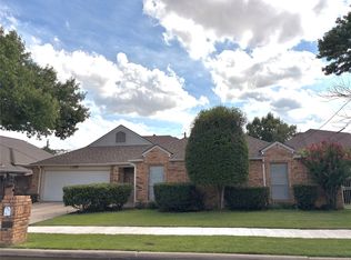 4124 High Crest Dr, Irving, TX 75061