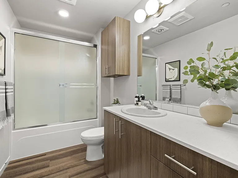 4064 N Mississippi Ave — Photo 12