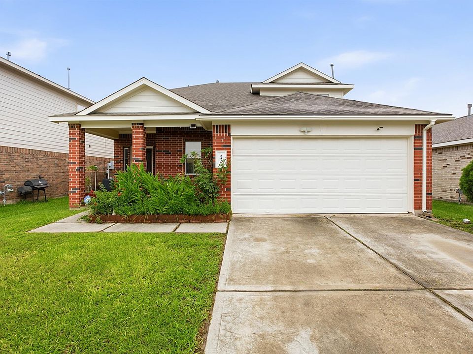 1st image of 2438 Gwenfair Dr