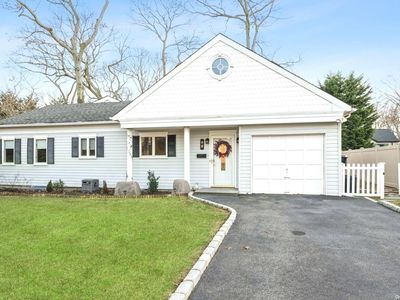 95 Mohawk Drive, Brightwaters, NY, 11718