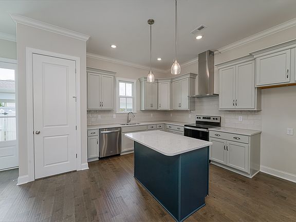 3rd image of 22 Pine St NW