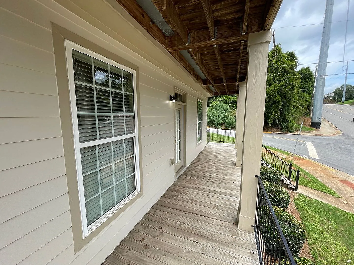 Pre-Leasing For August 5th 2027! — Photo 2