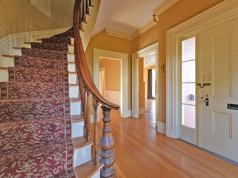 11 Lincoln St — Photo 18