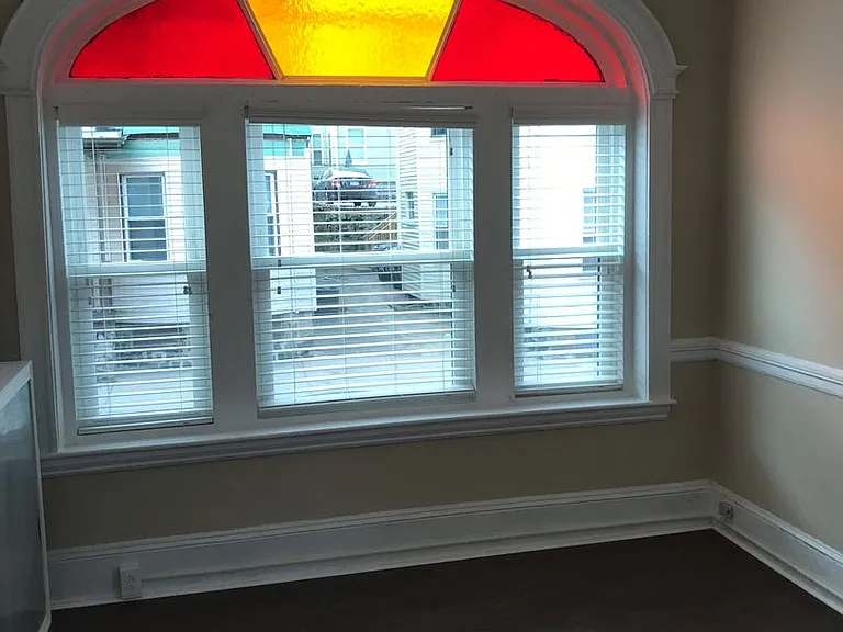 15 Royal St #1 — Photo 3