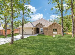 1413 Apache Ct, Joshua, TX 76058