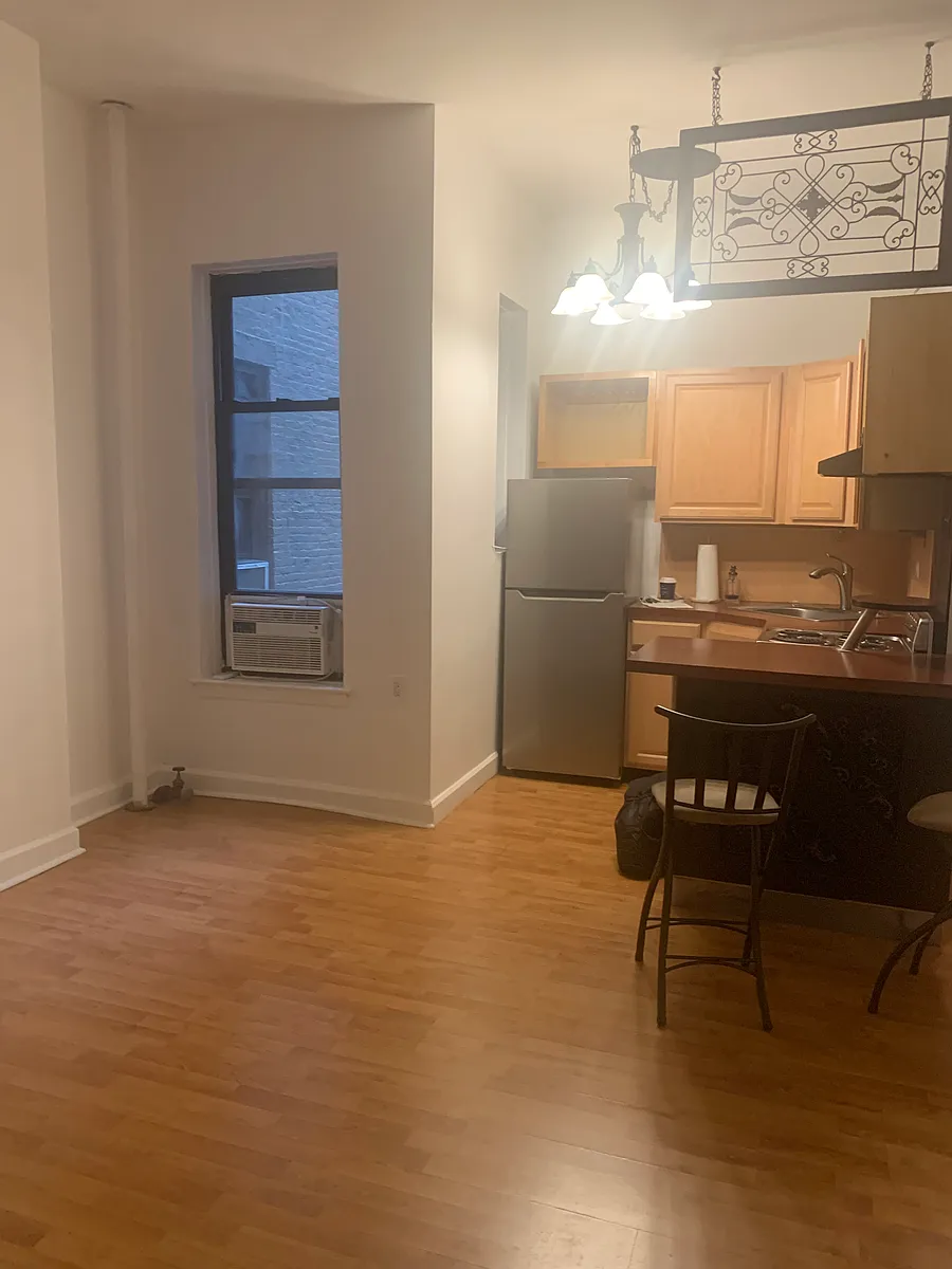 Building Photo - 350 W 56th St #3B