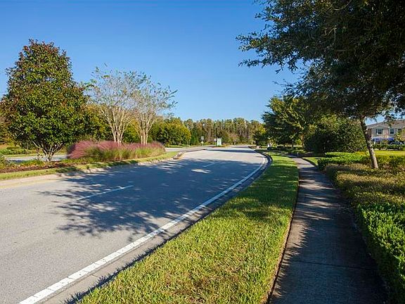 5th image of 11946 Greengate Dr