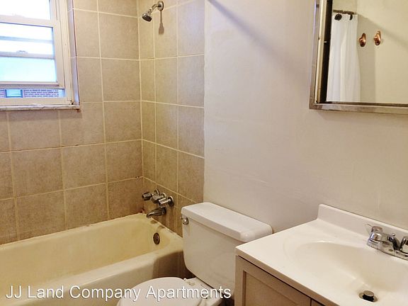 2nd image of 304 S Winebiddle St APT 202