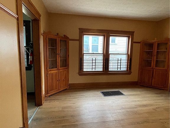 4th image of 1753 Collamer Ave