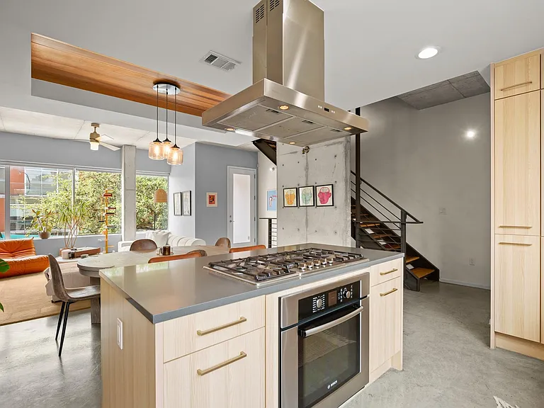 2301 S 5th St #32 — Photo 8
