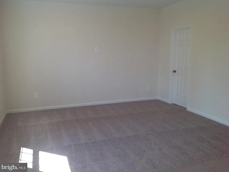 204 Upper Brook Ter — Photo 33