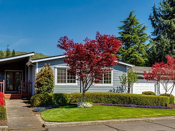 2nd image of 34681 Devonshire Dr