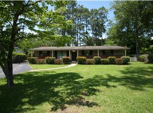 6162 Woodcrest Dr, Mobile, AL 36608