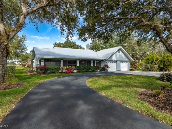 1470 Riverbend Dr, Labelle, FL 33935