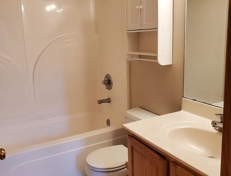 2117 Fern Ln — Photo 12
