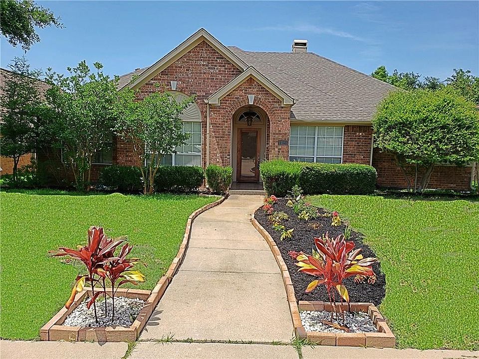 1st image of 1325 Royal Palm Ln