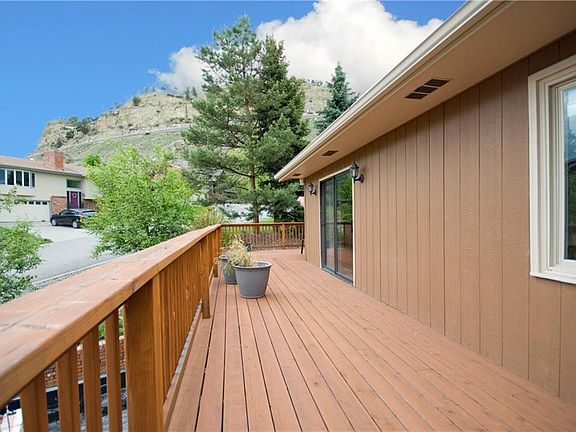 5th image of 3160 Marguerite Blvd