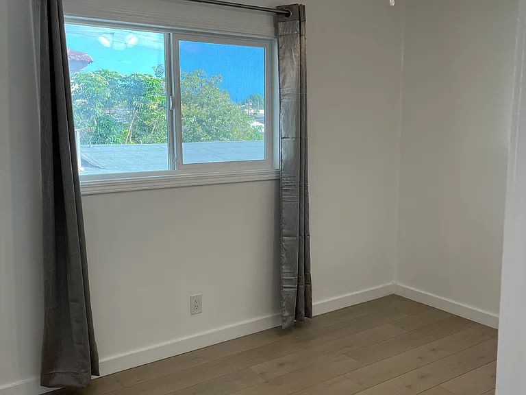 3523 Kilauea Ave — Photo 16