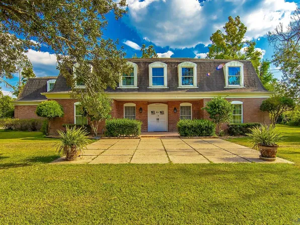 3327 Bayou Black Dr, Houma, LA 70360