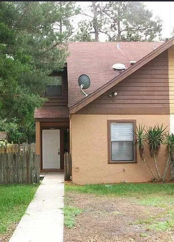 3 bed, 1343 sqft, $2,000 — Photo 1
