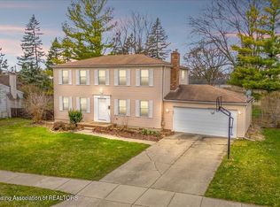 1325 N Magnolia Ave, Lansing, MI 48912