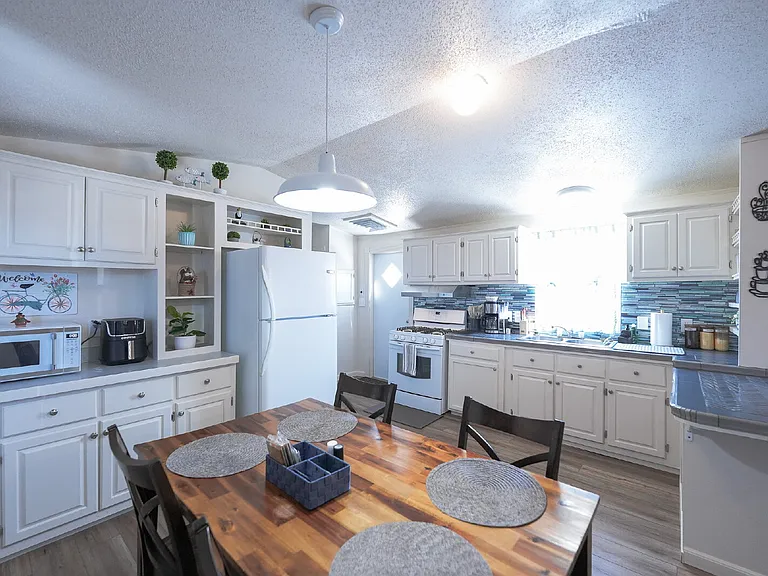 5700 Old Kirtland Hwy #2 — Photo 6