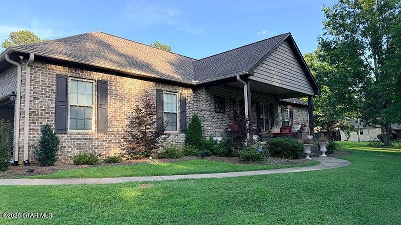 1st image of 158 Daniel Dr