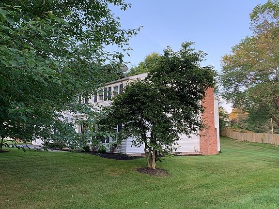 2nd image of 44 Parkridge Dr
