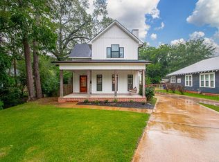 1927 College Ave, Conway, AR 72034