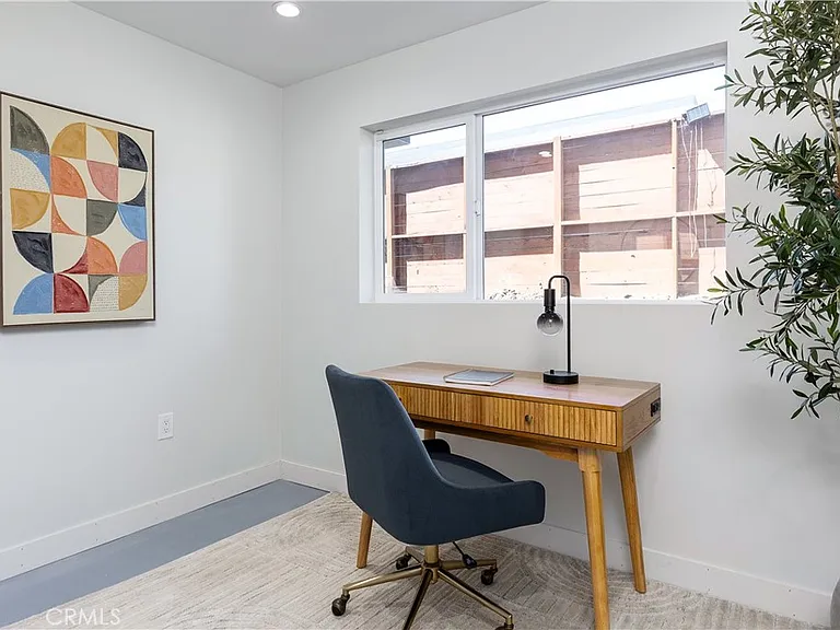 2824 Rowena Ave #C — Photo 2