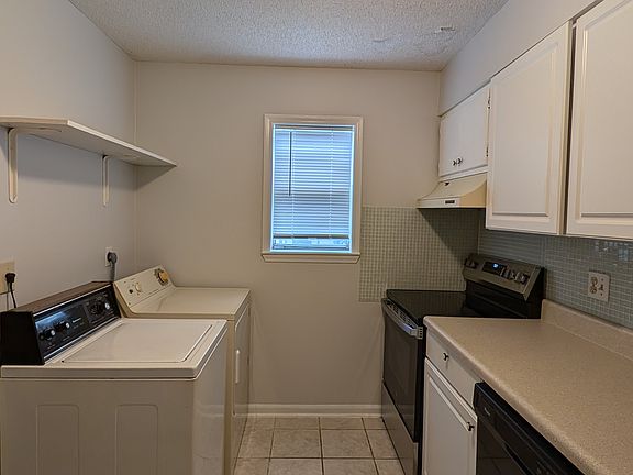 4th image of 121 Ashley Forest Rd
