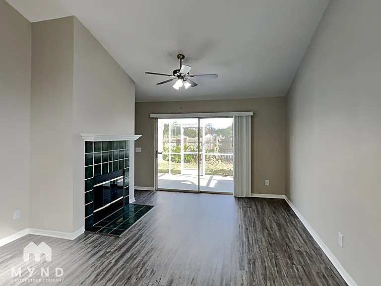 1778 Chatham Cir — Photo 7