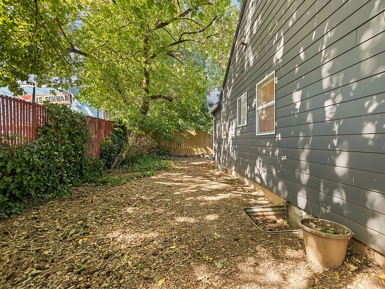 7401 SE 83rd Ave — Photo 36