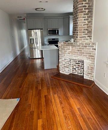 2nd image of 2522 Lapeyrouse St