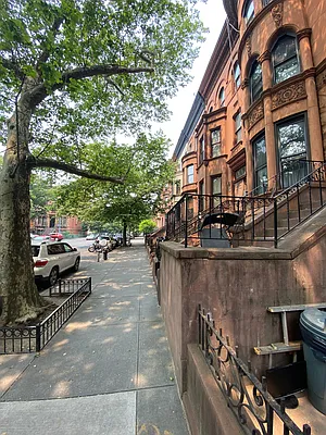 Rented by Loftey LLC | media 8